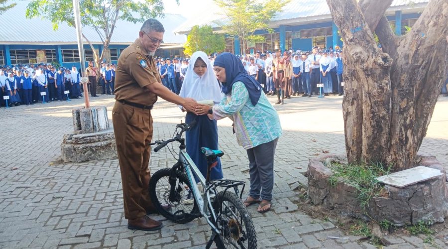 Kepsek SMP 26 Makassar